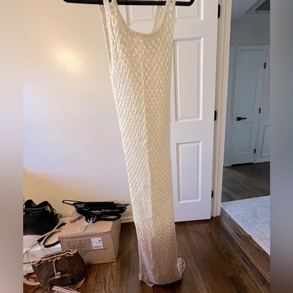 Elegant Cream Maxi Dress